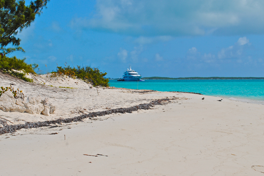 Exumas Yacht Charter.