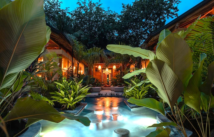 Costa Rica luxury villas rentals